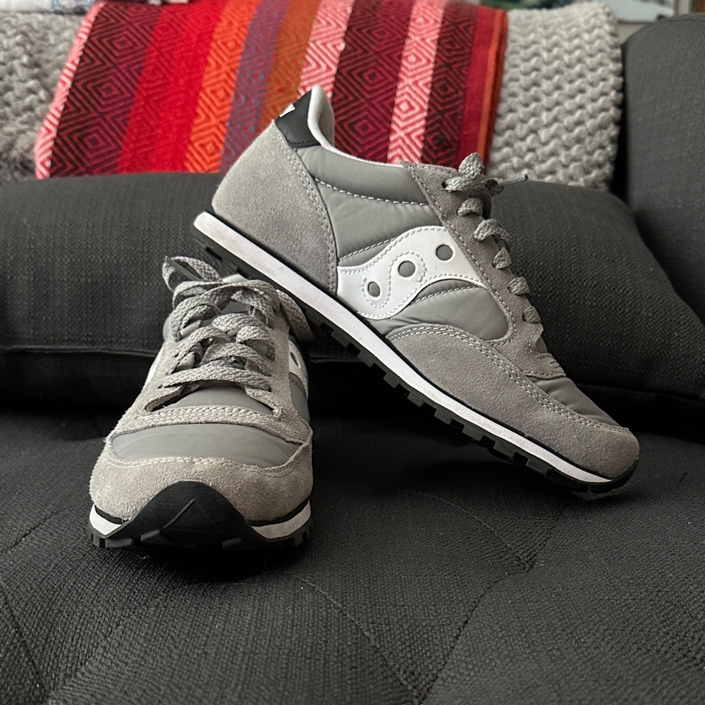 Saucony Jazz Low Pro, womens 7.5, gray.